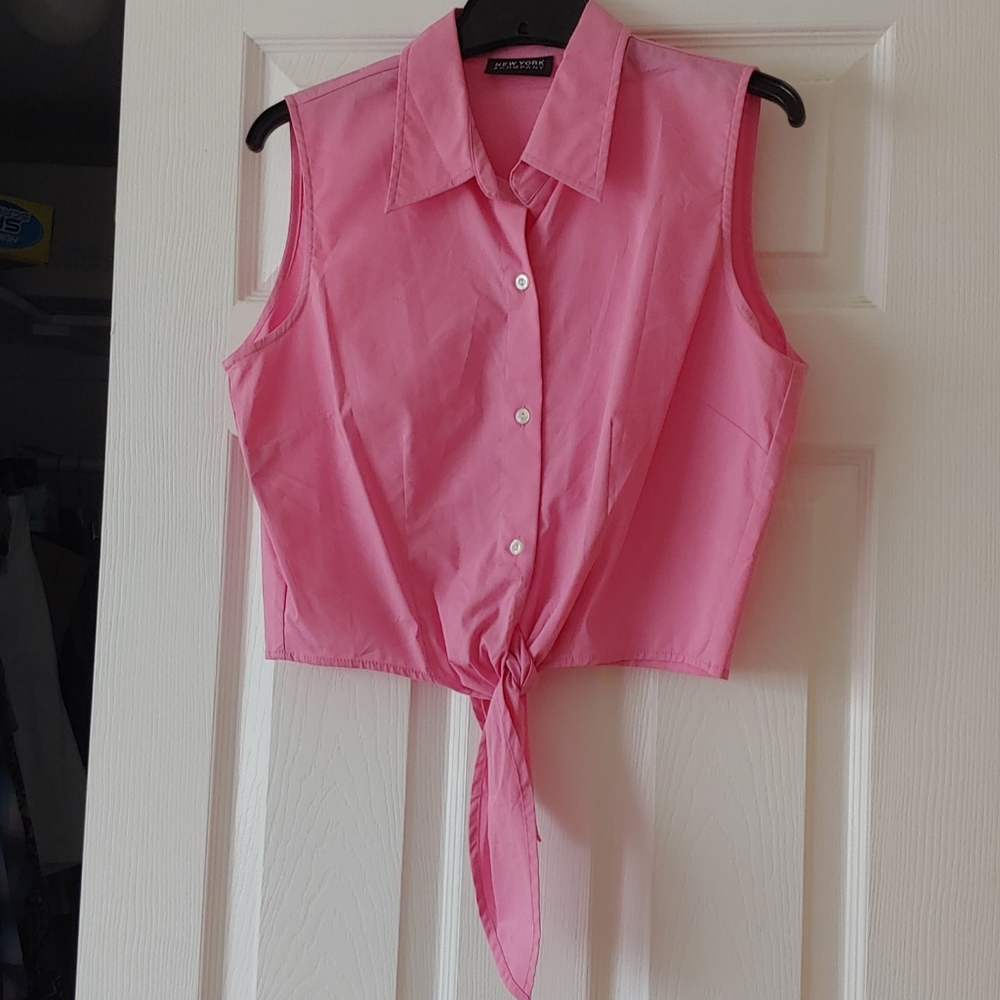 Pink tank